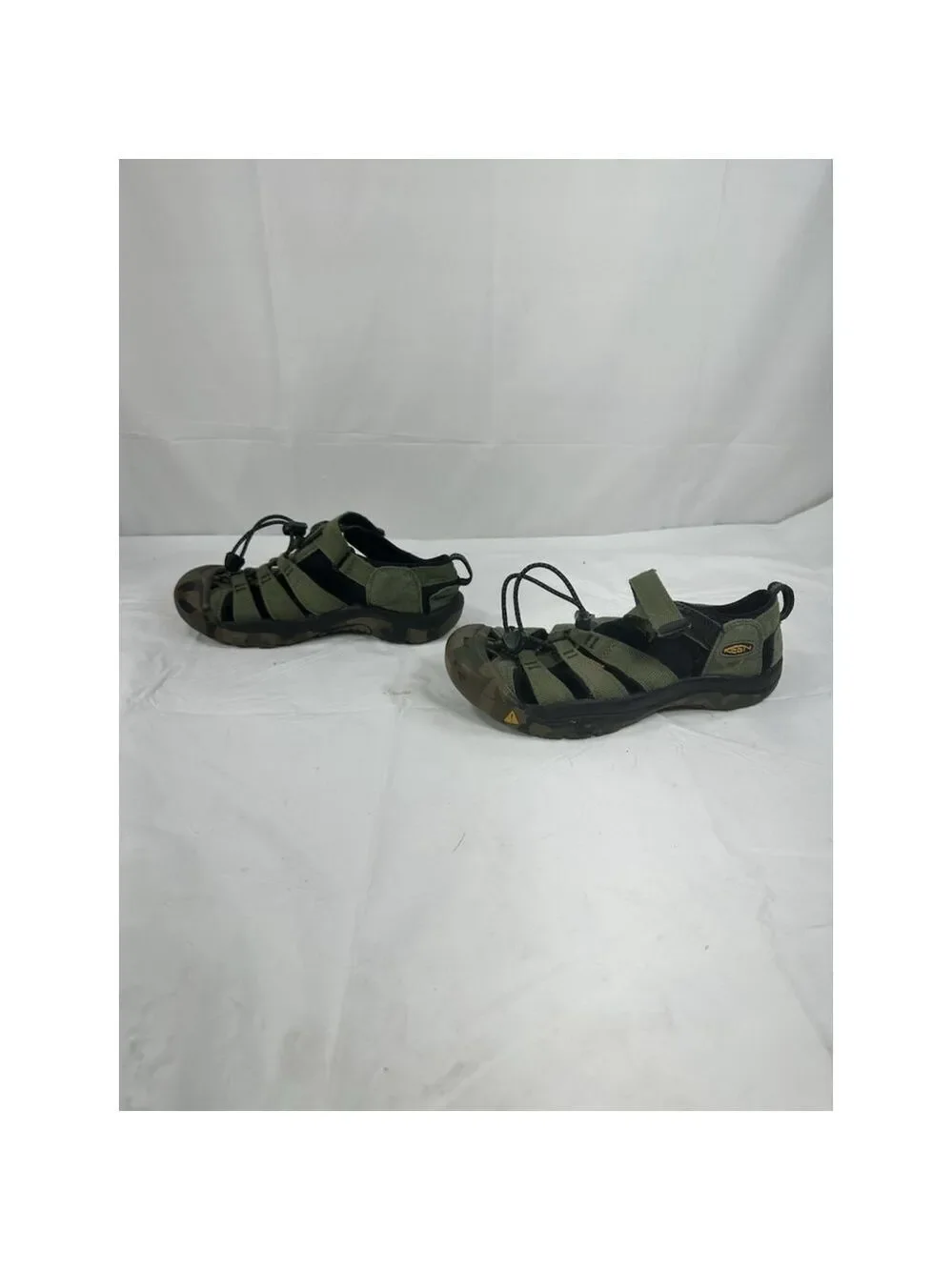Keen Green Newport H2 kids Size 3 Sandals Hiking Outdoor Water Waterproof